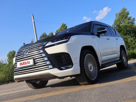 Lexus LX 600