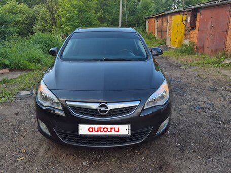 Opel Astra J