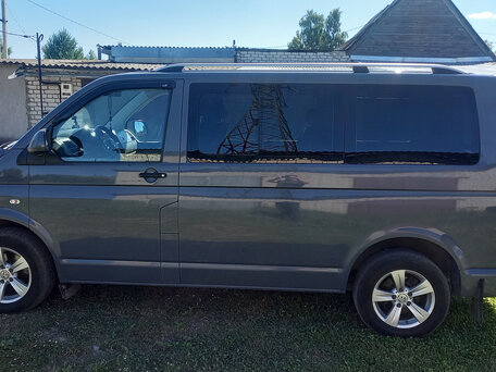 Volkswagen Caravelle T5