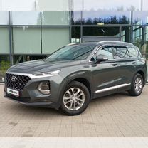 Hyundai Santa
