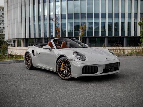 Porsche 911 Turbo S