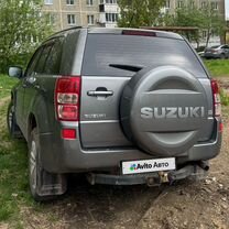 Suzuki Grand