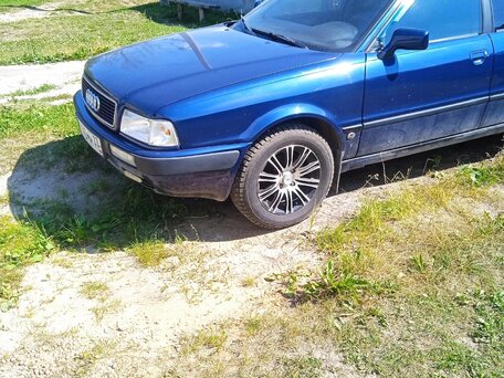 Audi 80