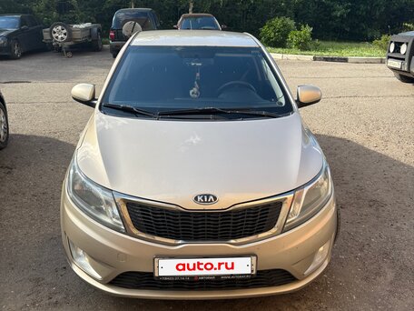 Kia Rio 5-speed