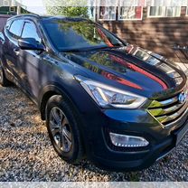 Hyundai Santa