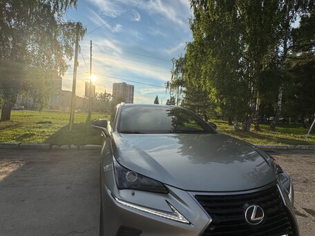 Lexus NX 200