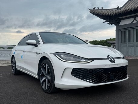 Volkswagen Lamando L