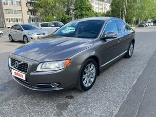 Volvo S80