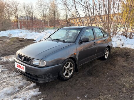 Seat Cordoba