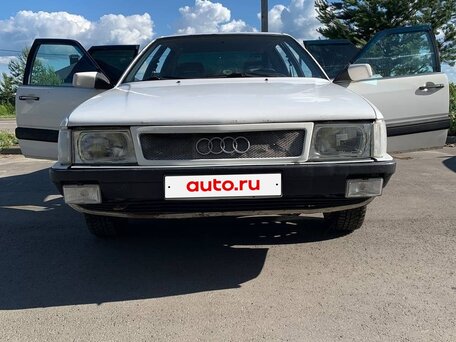 Audi 100