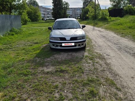 Mitsubishi Carisma
