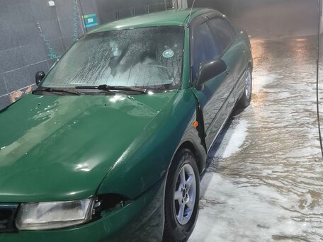 Mitsubishi Carisma