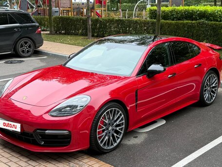 Porsche Panamera GTS