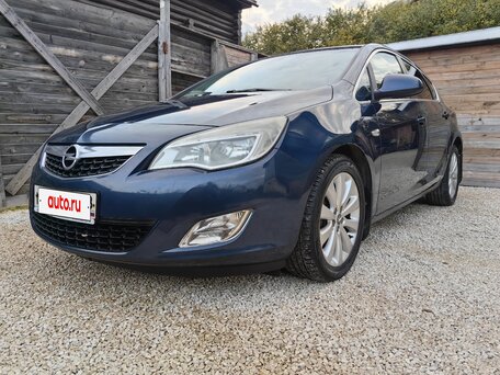 Opel Astra J