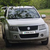 Suzuki Grand