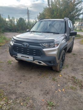 Lada Niva Travel