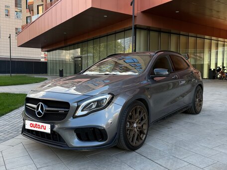 Mercedes-Benz GLA AMG 45 AMG