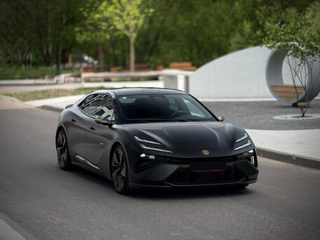 Lotus Emeya