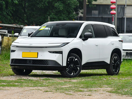 Toyota bZ3X 67.9 kWh