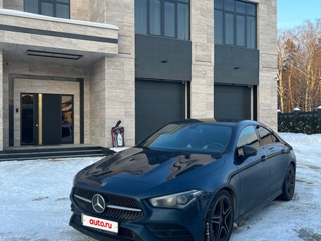 Mercedes-Benz CLA 200