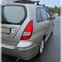 Suzuki Liana