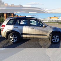 Suzuki Grand