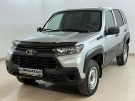 Lada Niva Travel