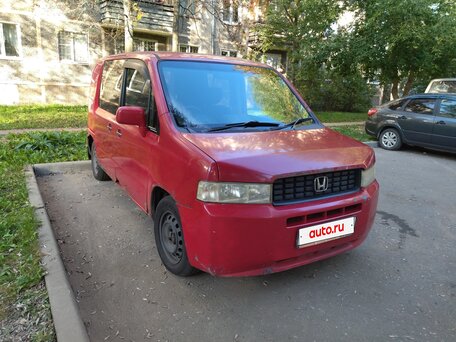Honda Mobilio Spike