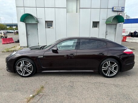Porsche Panamera 4S