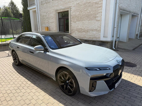 BMW i7 xDrive60