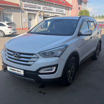 Hyundai Santa