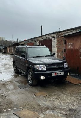 Mitsubishi Pajero Io