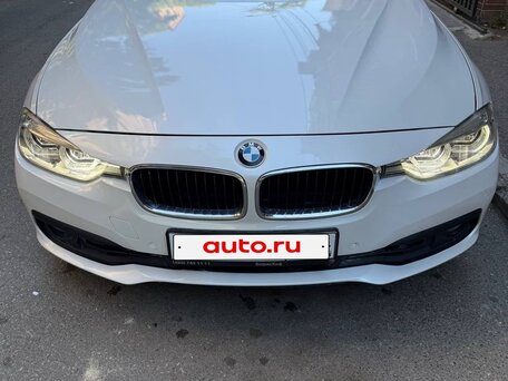 BMW 3 серии 320i