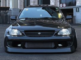 Lexus Is200