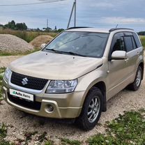 Suzuki Grand
