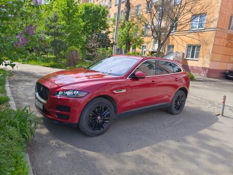 Jaguar F-Pace