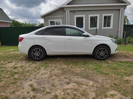 Lada (ВАЗ) Vesta