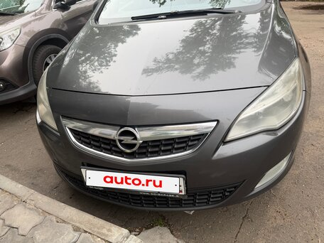 Opel Astra J