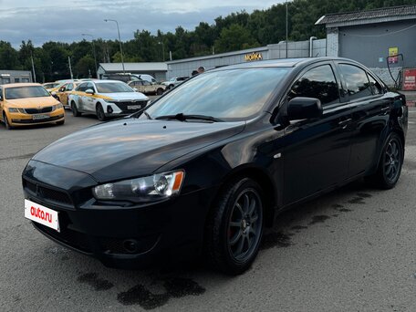 Mitsubishi Lancer