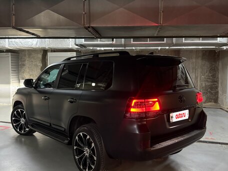 Toyota Land Cruiser 200 Series