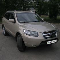Hyundai Santa