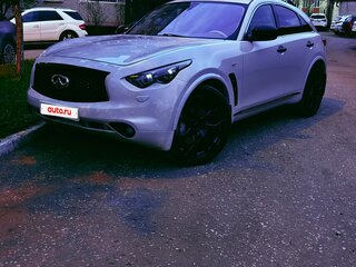Infiniti FX37