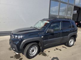 Lada Niva Travel