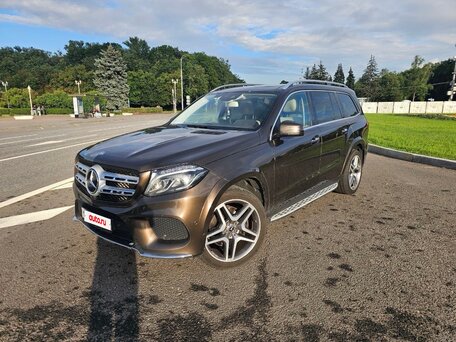 Mercedes-Benz GLS 400