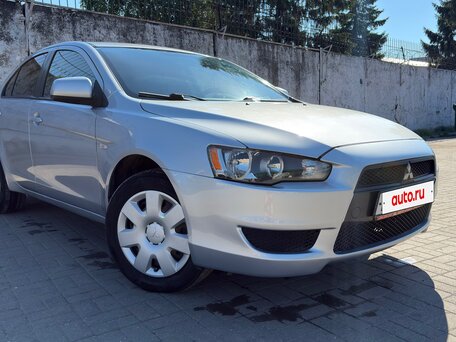 Mitsubishi Lancer