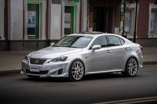 Lexus Is350