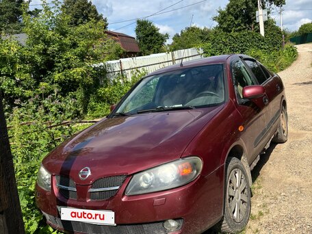 Nissan Almera