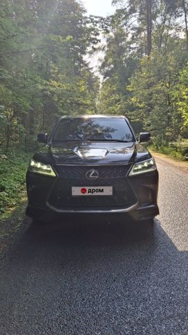 Lexus Lx450D