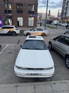 Mitsubishi Galant