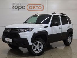 Lada Niva Travel